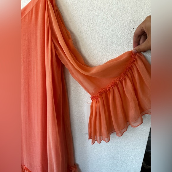 NWT Alice + Olivia Ilaria cold shoulder peach dress Large - Picture 7 of 9